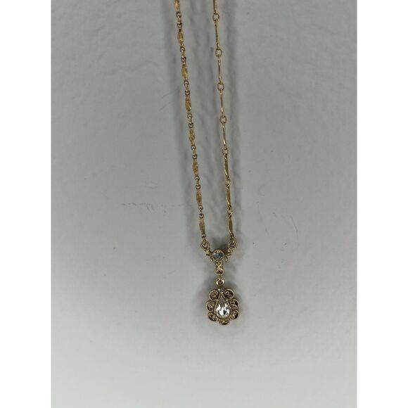 Vintage Gold-Toned Teardrop Pendant Necklace with Crystal Accents, Elegant - Picture 2 of 2